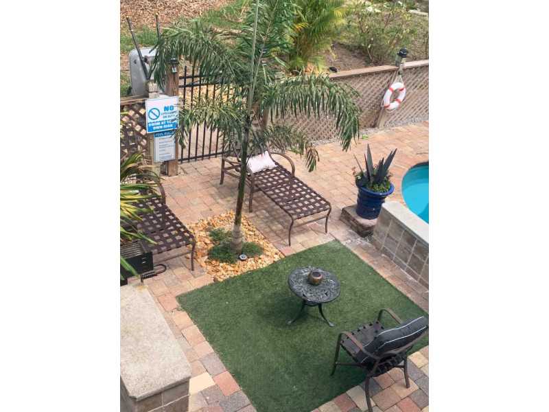fort-myers-beach-condo-rentals-for-family-vacations-small-0