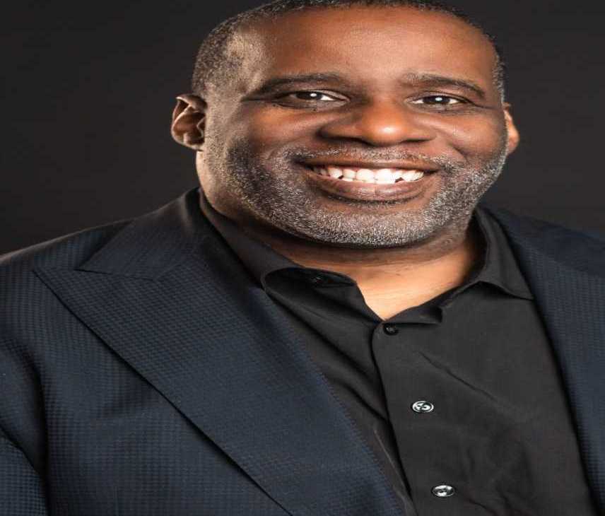 celebrity-motivational-speakers-in-chicago-for-inspiring-corporate-events-big-0