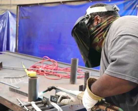 why-ai-cant-replace-skilled-trades-jobs-in-2026-and-beyond