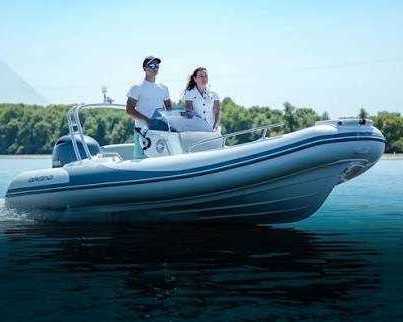 high-performance-rigid-inflatable-boat-rib