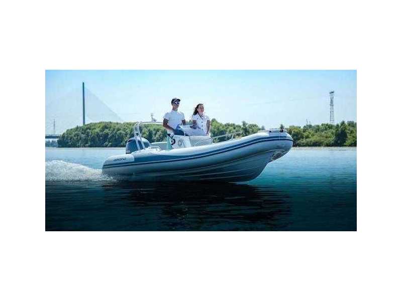 high-performance-rigid-inflatable-boat-rib-small-0