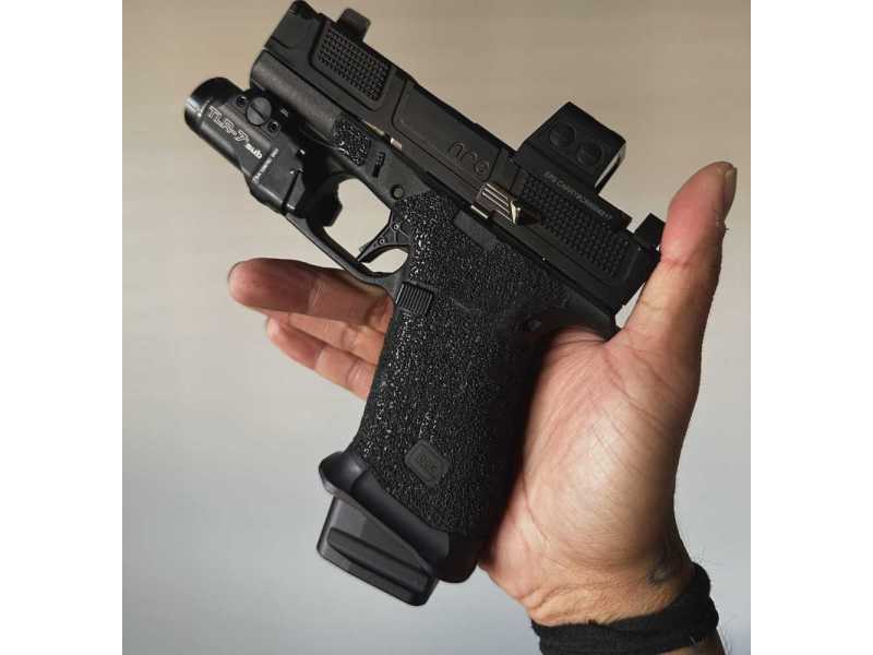 glock-19-slide-release-small-0