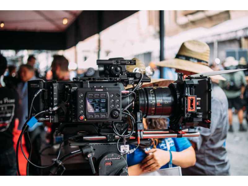 how-charles-kramer-chakravision-reflects-modern-entertainment-excellence-small-0