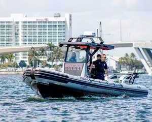 law-enforcement-boats-manufacturer-with-fast-delivery