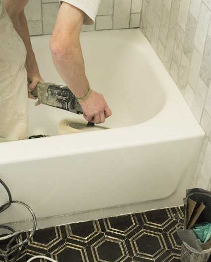 a-fresh-start-with-tub-reglazing-in-tampa-big-0