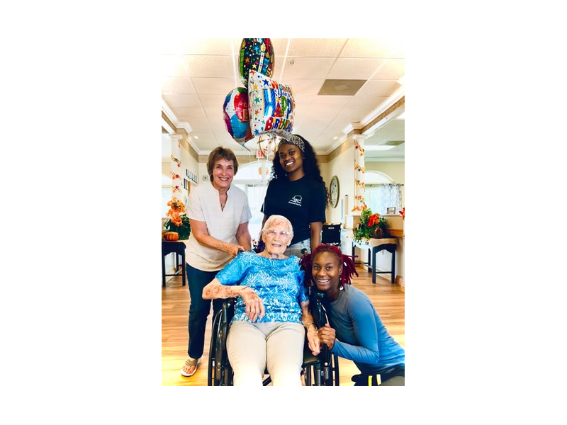 independent-living-in-florida-that-grows-with-your-loved-one-small-1