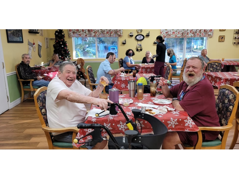 independent-living-in-florida-that-grows-with-your-loved-one-small-0