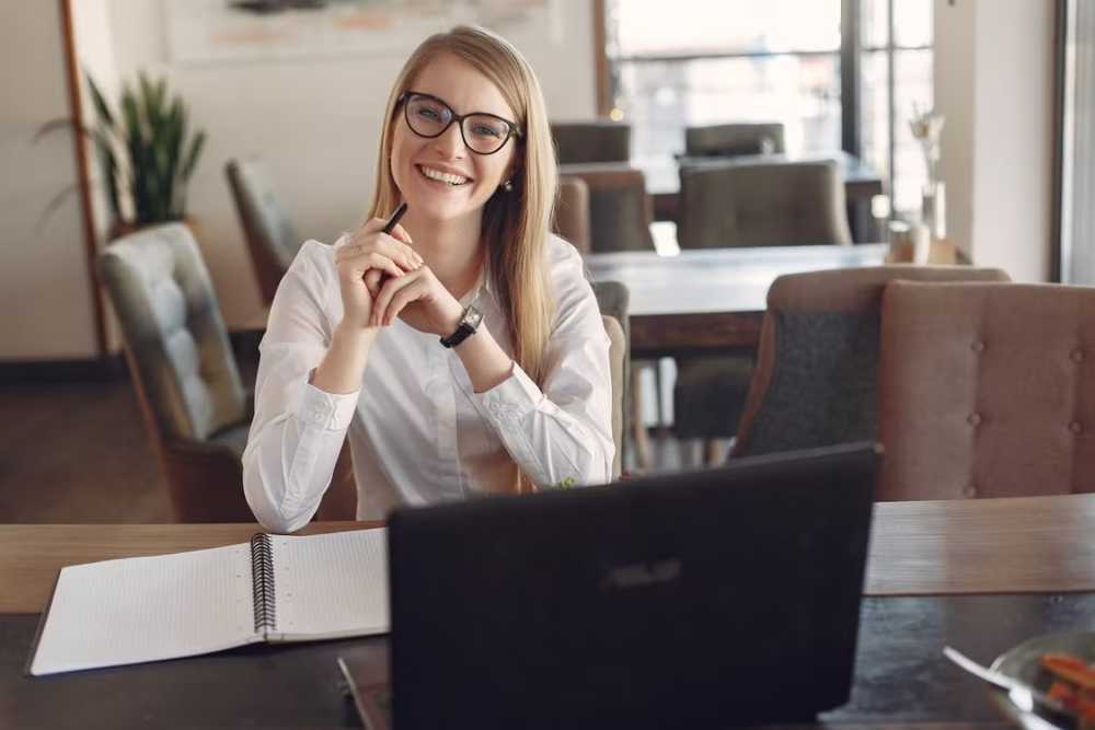study-ifrs-online-and-improve-your-career-path-big-0