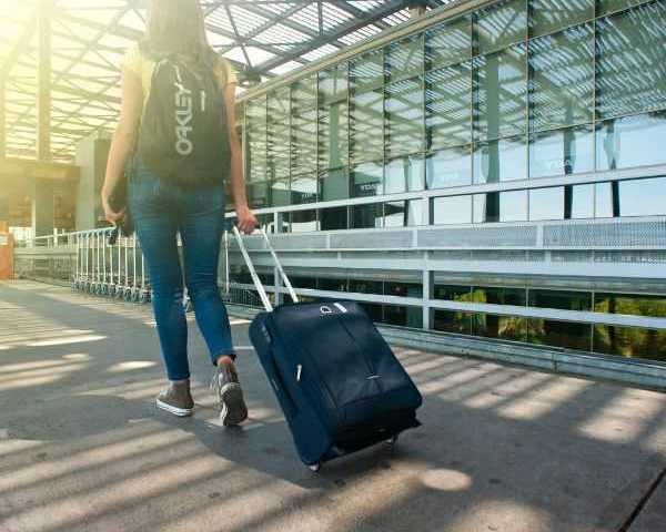 door-to-door-luggage-shipping-made-simple