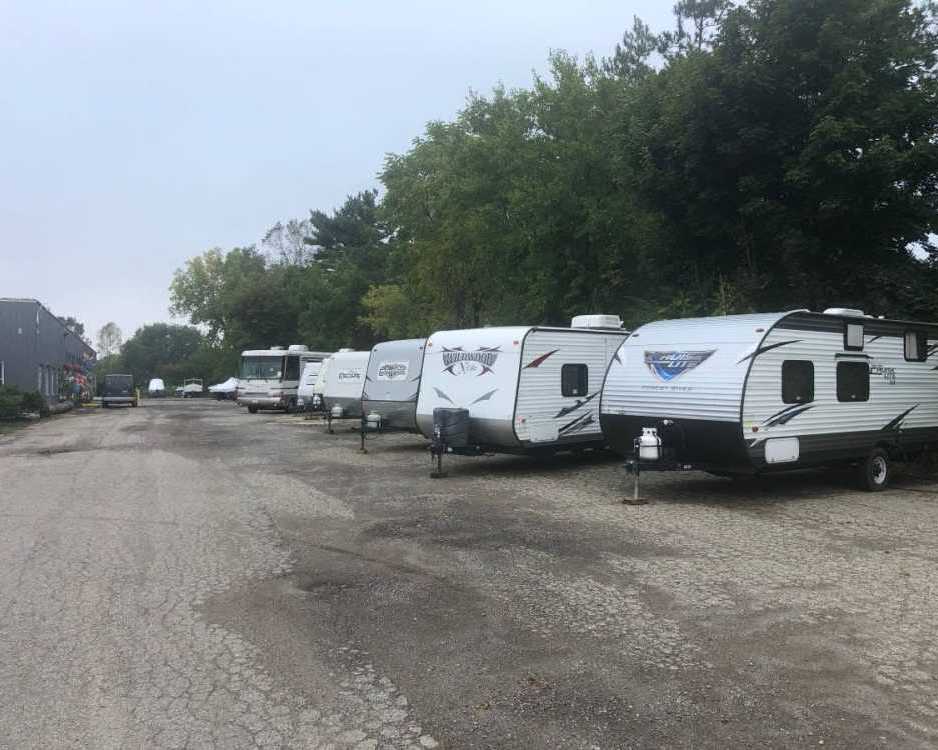 secure-boat-and-rv-storage-solutions-in-fenton
