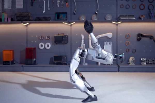 the-future-is-here-with-unitree-g1-humanoid-robot-big-0