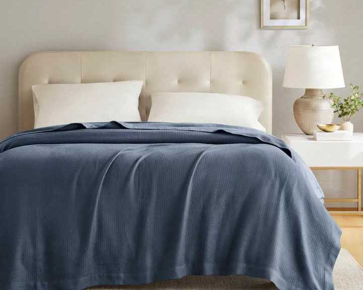 egyptian-cotton-blanket-cozy-luxury-for-every-season