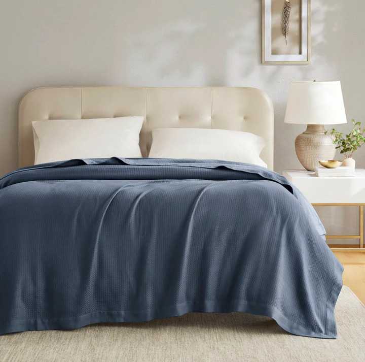 egyptian-cotton-blanket-cozy-luxury-for-every-season-big-0