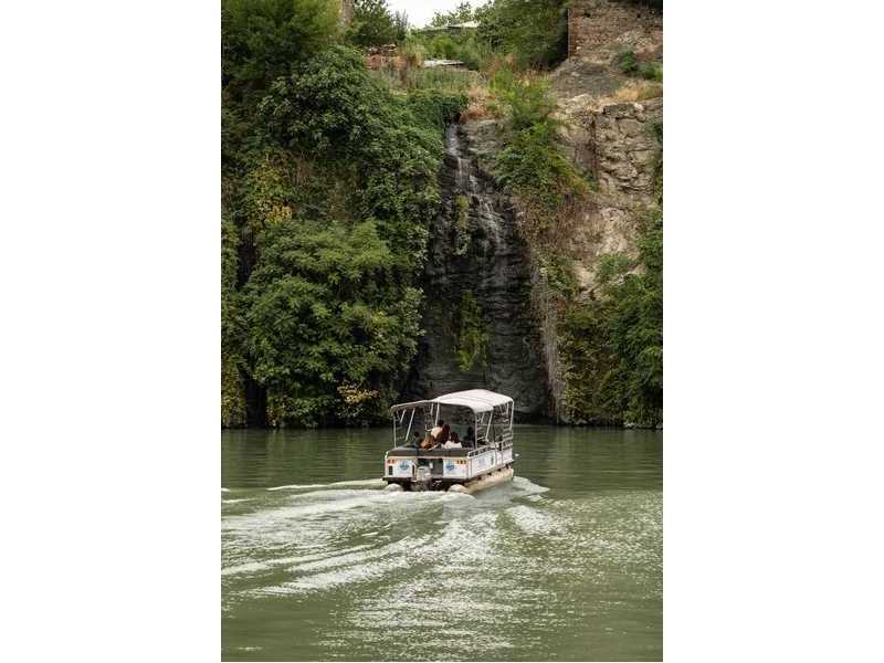 best-pontoon-covers-seat-protection-guide-savvycraft-small-0