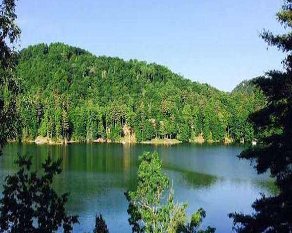 lake-glenville-vs-cashiers-nc-where-should-you-stay