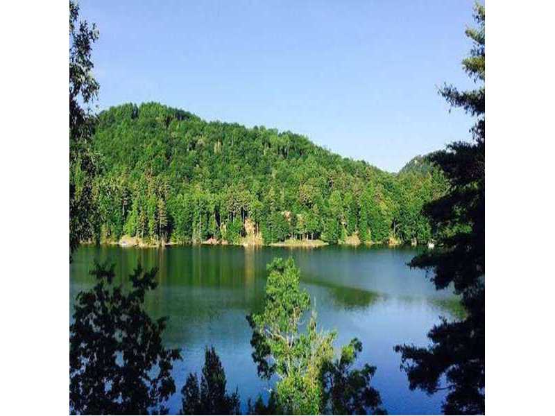 lake-glenville-vs-cashiers-nc-where-should-you-stay-small-0