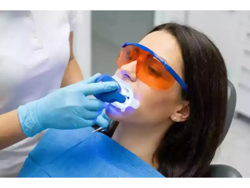 modern-solutions-for-restoring-damaged-or-missing-teeth-small-0