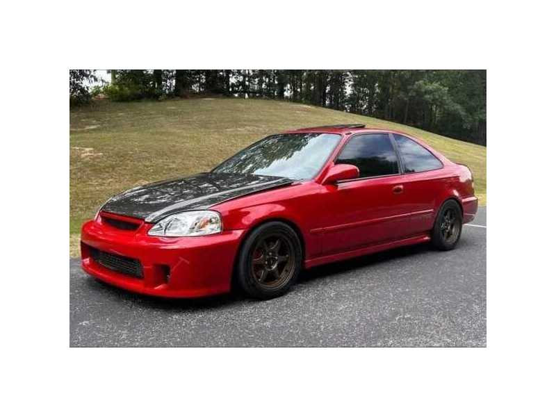 explore-striker-car-quality-vehicles-for-every-journey-small-0