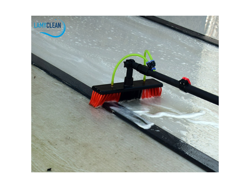 gebaudereinigung-geesthacht-professionelle-reinigungslosungen-small-0