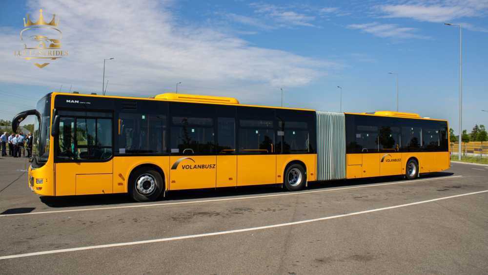 professional-airport-transportation-with-timely-pickups-big-0