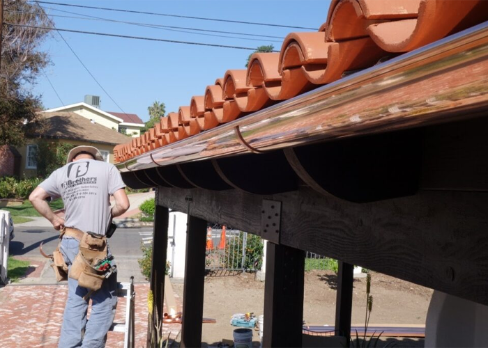 leaking-gutters-repair-pasadena-big-0