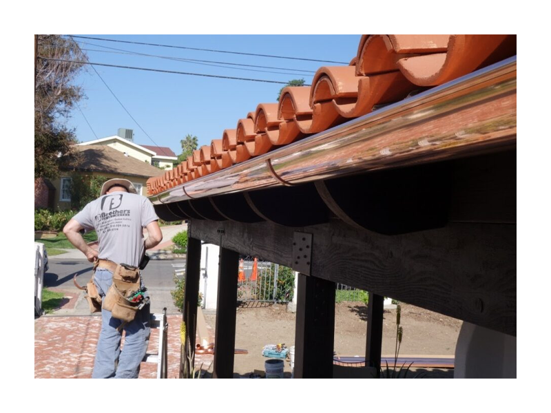 leaking-gutters-repair-pasadena-small-0