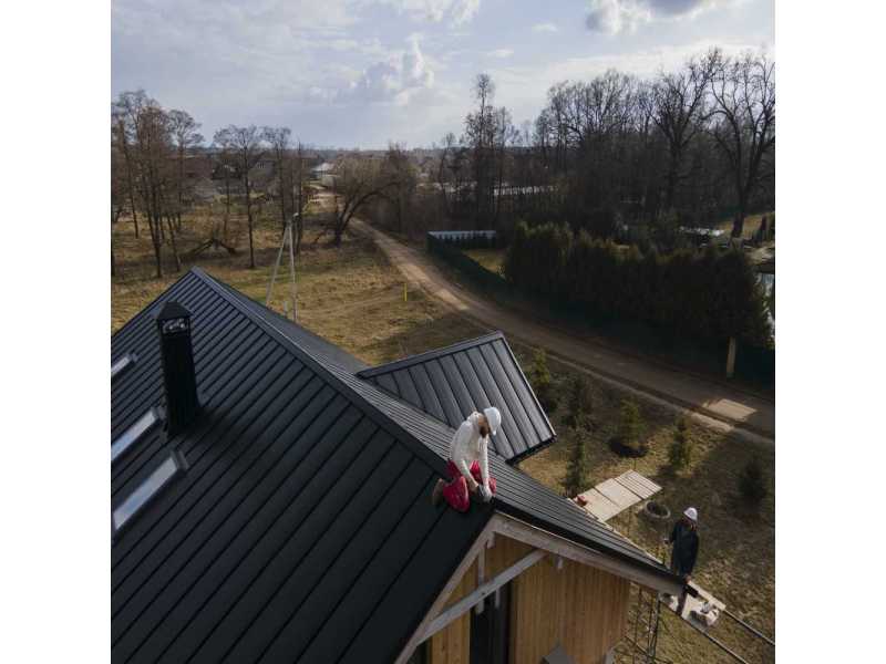 standing-seam-metal-roof-installation-guide-small-1