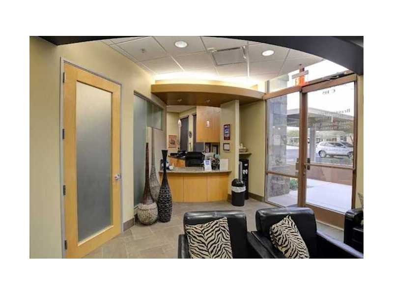 trusted-dentist-in-scottsdale-az-for-comprehensive-family-dental-care-small-1