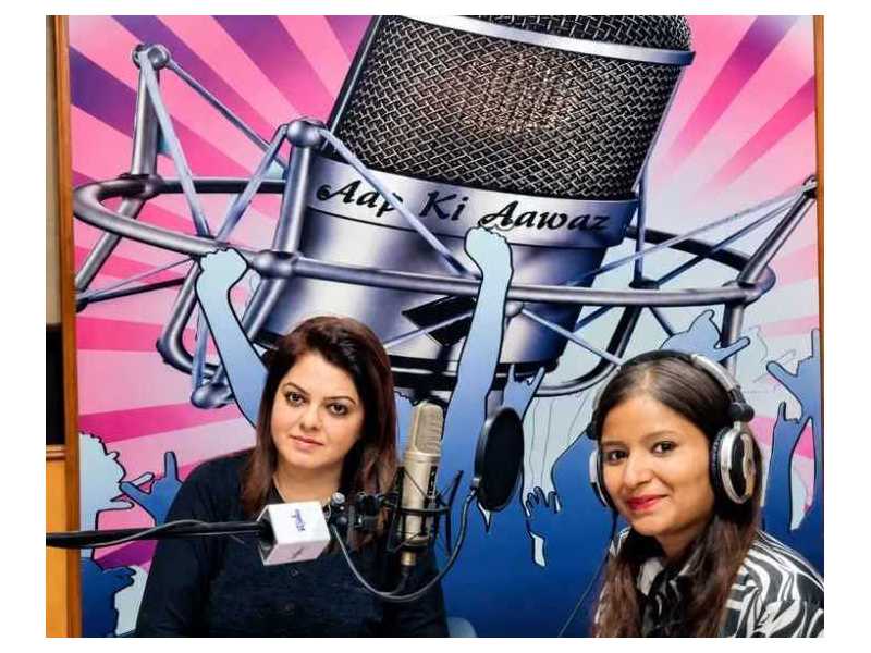 aruna-babbar-speaks-on-mental-health-awareness-on-radio-noida-1074-fm-small-1