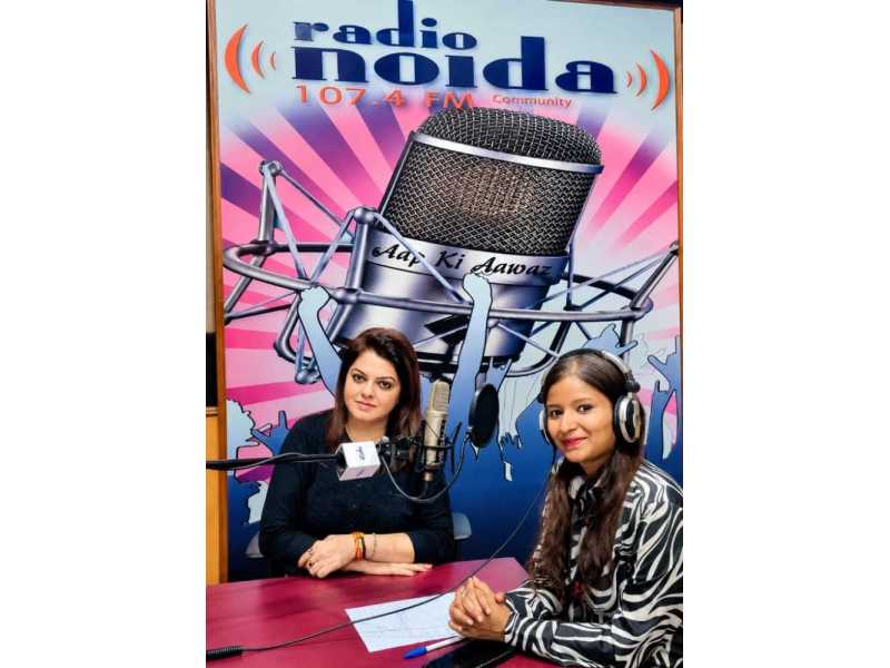 aruna-babbar-speaks-on-mental-health-awareness-on-radio-noida-1074-fm-small-0