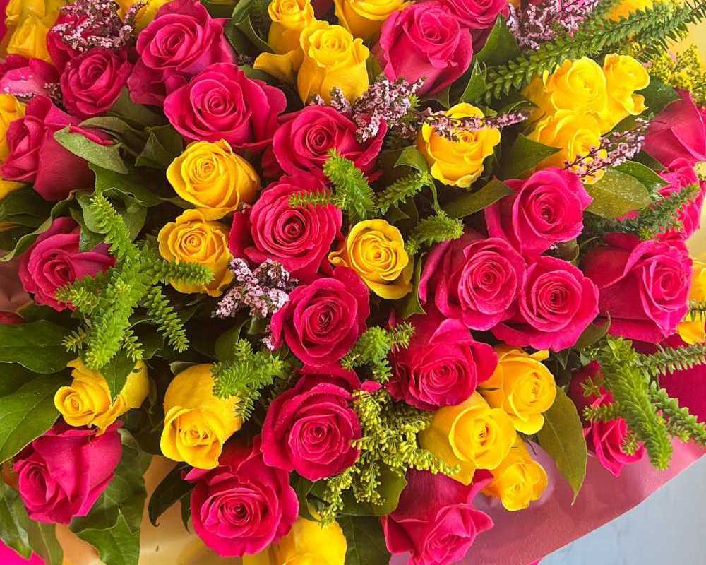 summer-season-2026-pink-and-yellow-rose-bouquet-in-usa