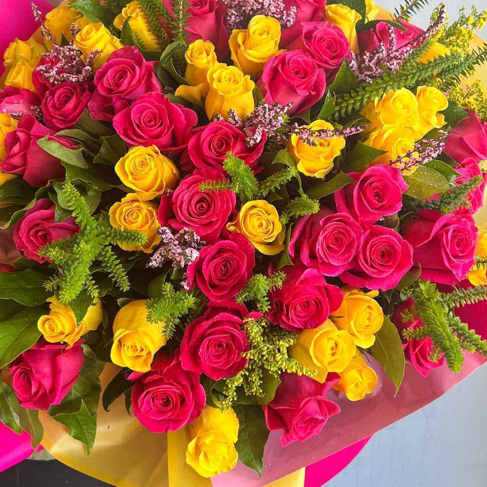 summer-season-2026-pink-and-yellow-rose-bouquet-in-usa-big-0
