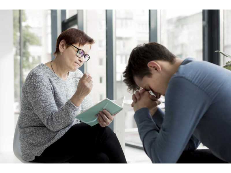 professional-guidance-for-better-mental-wellness-small-0