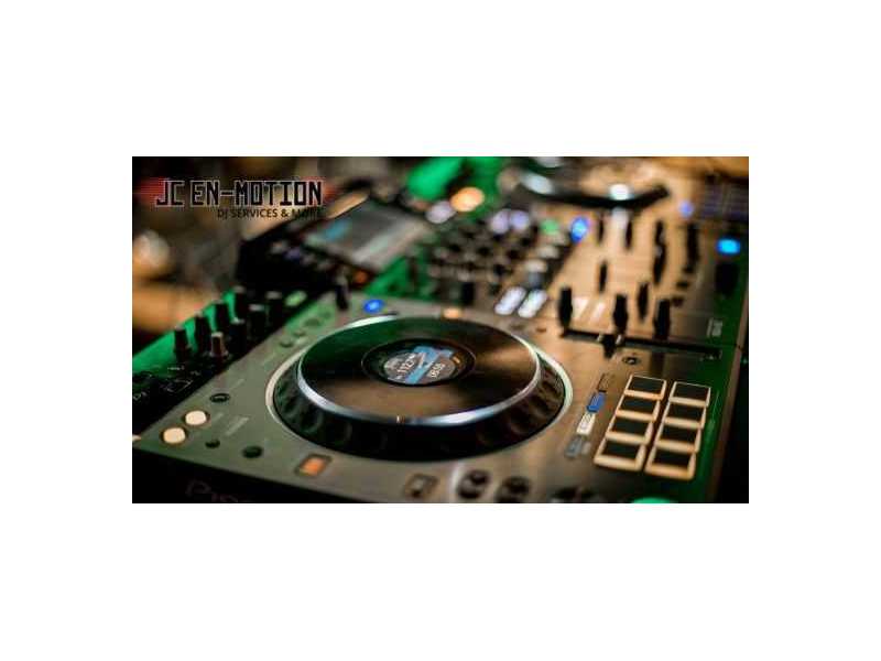 best-wedding-dj-in-st-louis-for-elegant-wedding-events-small-0