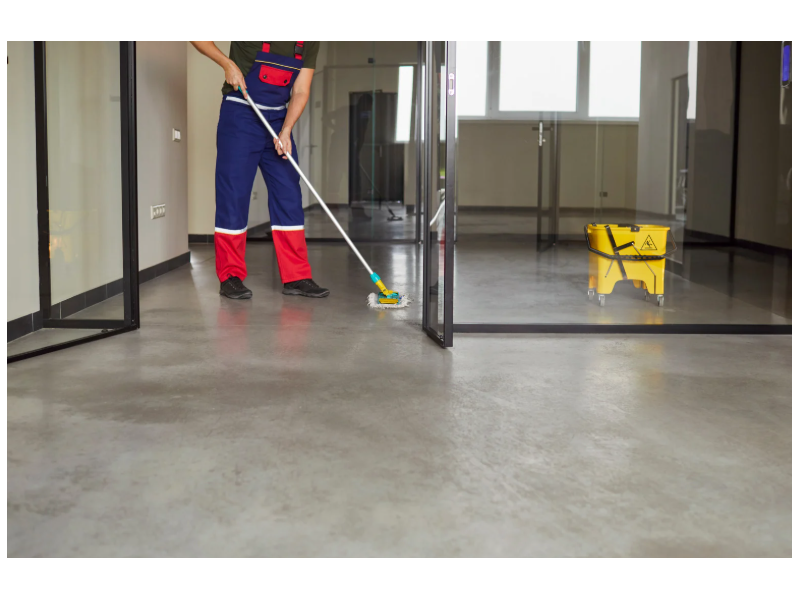 professional-cleaning-and-janitorial-services-for-every-facility-small-0