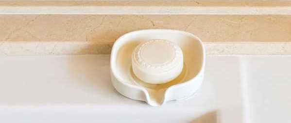 self-draining-soap-dish-for-a-cleaner-low-waste-bathroom-big-0