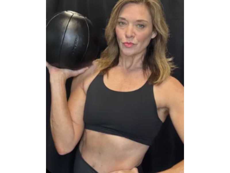 online-personal-trainer-and-nutrition-coach-small-0