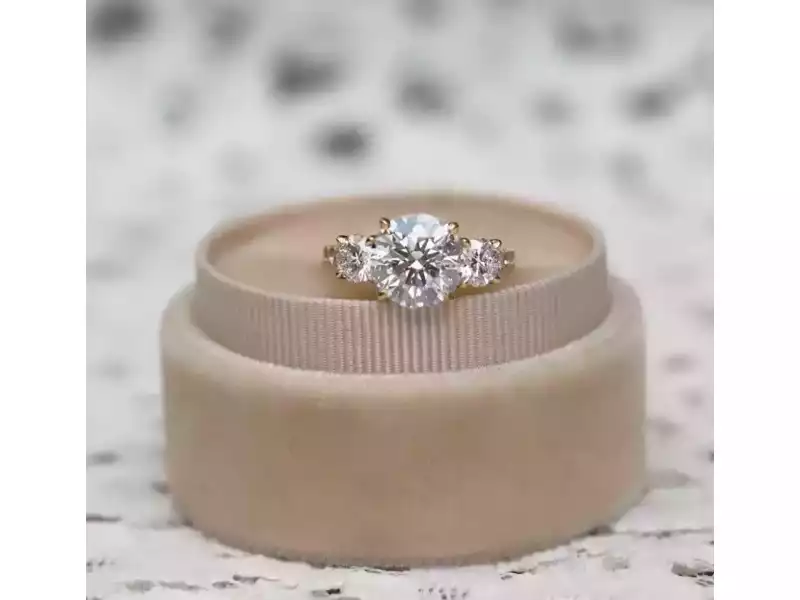 creating-timeless-beauty-in-every-piece-small-0