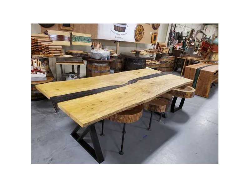 best-conference-table-for-office-wooden-table-buying-guide-empty-barrel-small-0