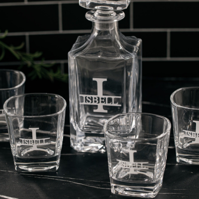 custom-whiskey-decanters-certified-artisan-glassware-big-0