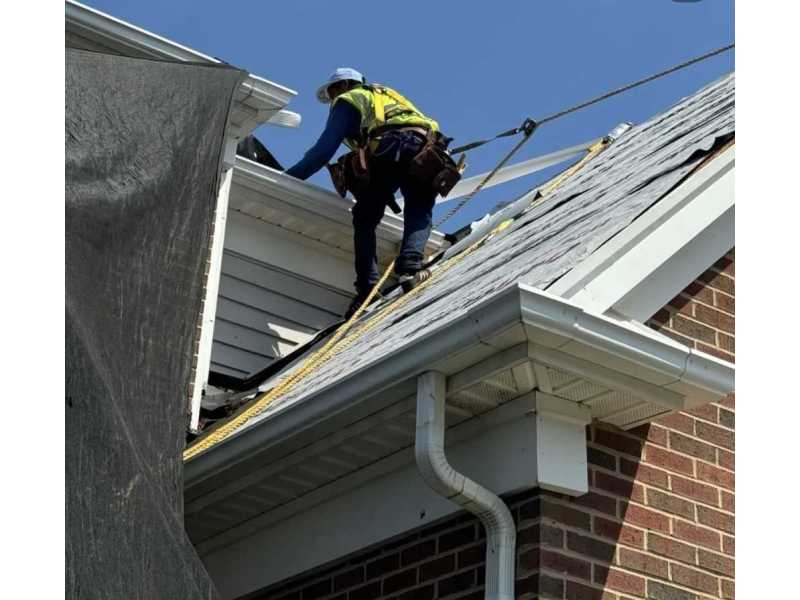 am-premier-roofing-construction-small-1