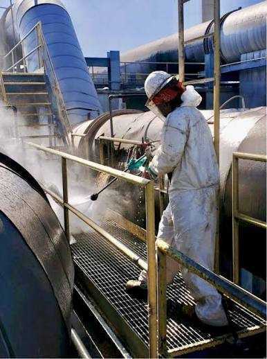 expert-hydroblasting-services-for-industrial-cleaning-big-0