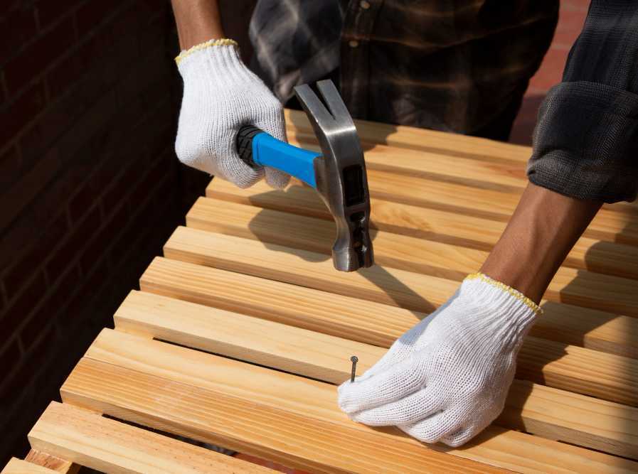 professional-deck-contractor-for-beautiful-outdoor-living-spaces-big-0