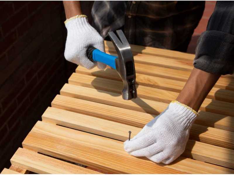 professional-deck-contractor-for-beautiful-outdoor-living-spaces-small-0