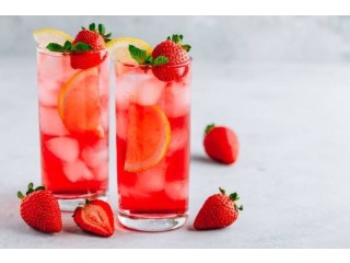 Sunny Sips: Strawberry Lemon Iced Tea for the Perfect Summer Day