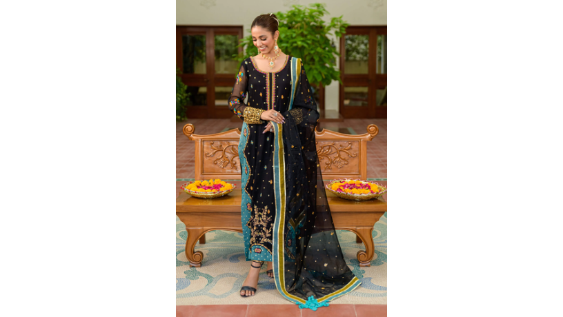azita-exude-grace-and-glamour-with-shireen-lakdawalas-formal-attire-big-0