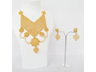 Indian Chunky Gold Necklace Set With Earrings