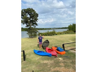 Hickory Creek Kayaks- helping people float