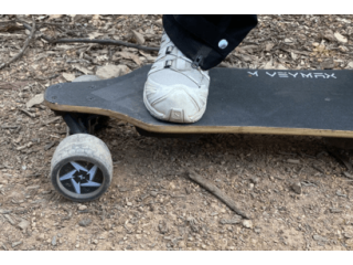 The Best Waterproof Electric Skateboards