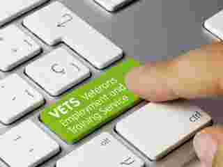 veteran-employment-programs-job-opportunities-career-support-small-0